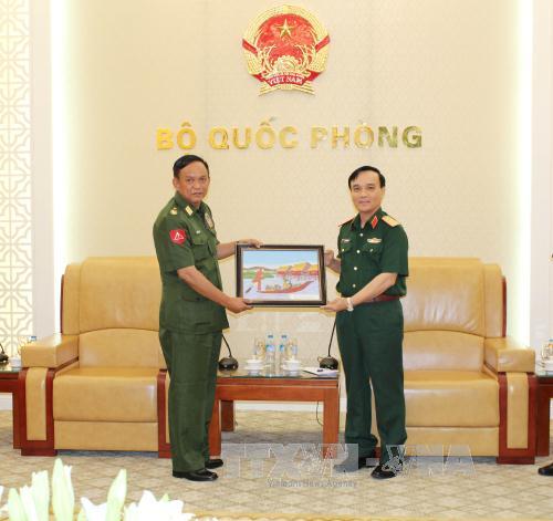 Phó Tổng Tham mưu trưởng QĐND Việt Nam tiếp Đoàn đại biểu Cục Thông tin, Quân đội Myanmar ảnh 1